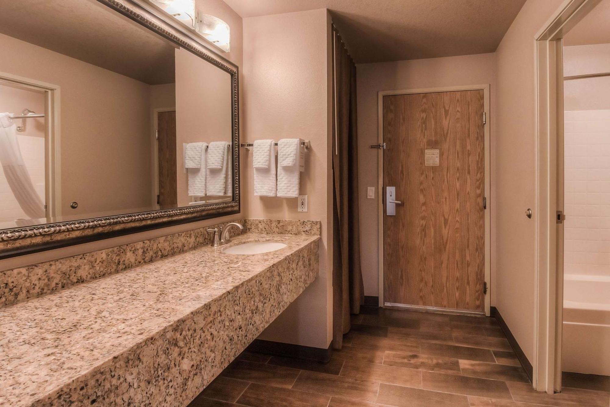 Best Western Plus Yakima Hotel Exterior foto
